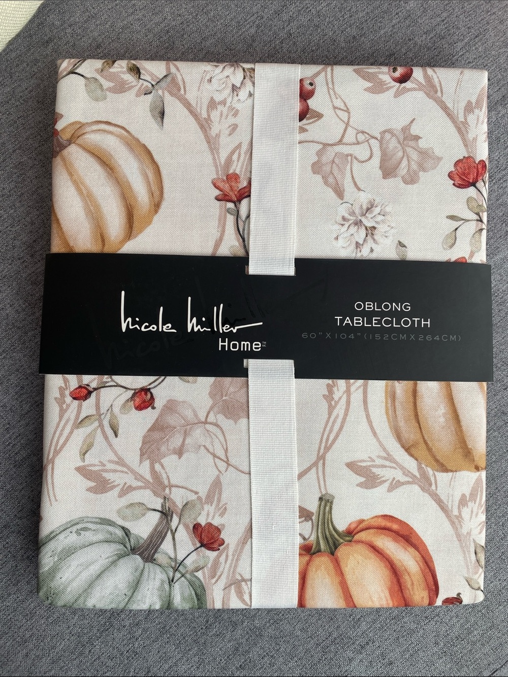 Nicole Miller Pumpkins & Floral Oblong Tablecloth - Cream, Orange, Green